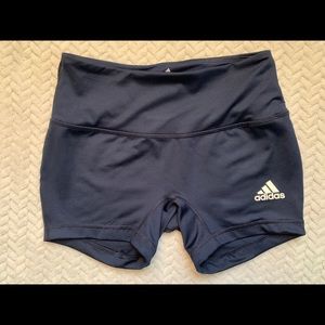 Women’s S “climate 4 inch shorts” navy NEVER WORN